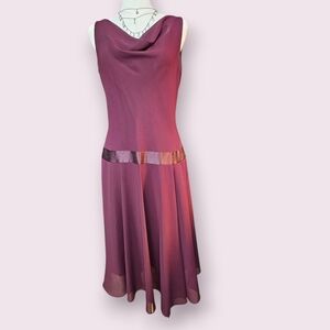Jones Wear Sleeveless Burgundy Midi Dress